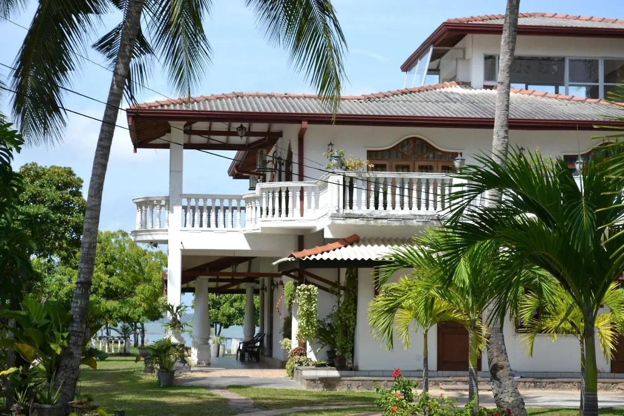 Villa Barbara - Studio With Balcony Negombo Resort